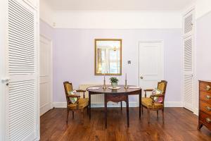 Elegant English Retreat near Maida Vale