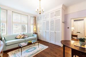 Elegant English Retreat near Maida Vale