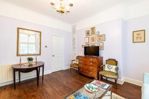 Elegant English Retreat near Maida Vale