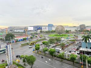 PinkdoorZ Moa Staycation at Shell Residences