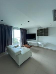 Sands Condominium luxury one bedroom 53m2