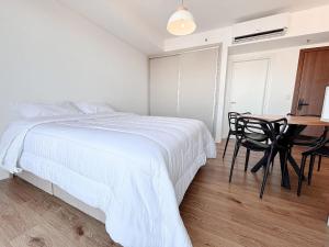 Dpto con piscina a pasos del Shopping del Sol