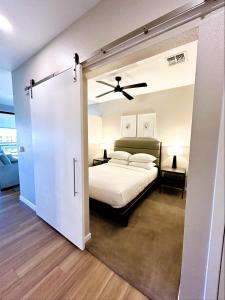 AVE Phoenix Terra - Short Stay Furnished Apartment