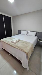 Apto 3Q em frente ao Hailé Pinheiro