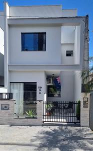 Geminado Familiar próximo á grandes Industrias