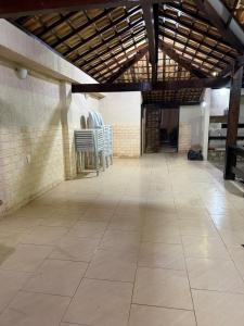 Casa com piscina perto da praias