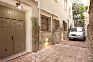 Romantic in Trendy Gracia