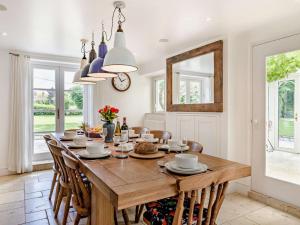 5 Bed in Dorchester oc-86025