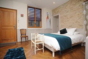 LAnvers vue port de plaisance 2 à 3 pers