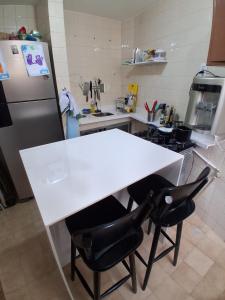 Copacabana 2 bedrooms - Quiet and Close to the Beach