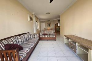 Apto 3 suítes ate 8 pessoas em Pitangueiras