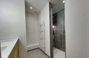 New, Mountain View, Terrace 26m, 8 People