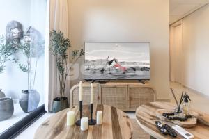 Brand new 2 BR apt in Las Mercedes