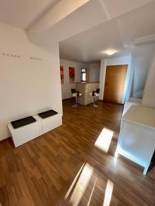 Herzo City Apartment - bis zu 8 Personen - 4 Schlafzimmer - Innenstadt