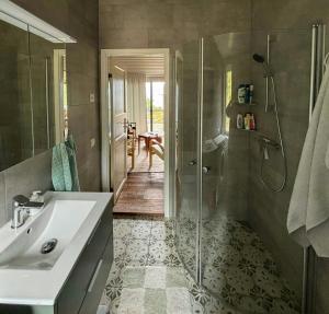 Modern Archipelago Cabin With Views On Aspö