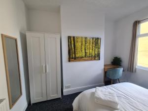 3 Bed - Maisonette - Albert Road