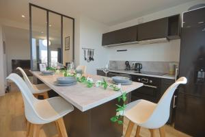 Séjour lumineux T3 moderne, balcon & ascenseur