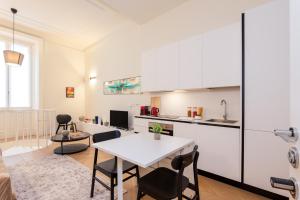 Elegant Duplex with Modern Design in Central Milan