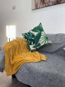 Modern Studio - Central Location - Parking & Wi-Fi