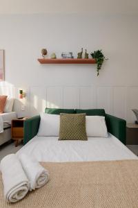 Charming newly renovated loft in Catete! Wi-Fi, AC