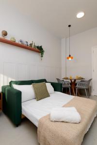 Charming newly renovated loft in Catete! Wi-Fi, AC