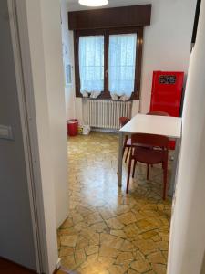 Attic Mestre Station no elevator