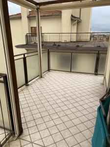 Attic Mestre Station no elevator