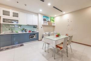 Home by the park and river