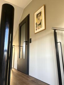 Northern Lights Above - Skylight Views From Bed