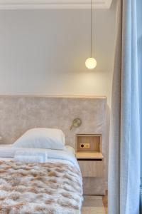 Prestige Parisian Apartment Champs-Élysées Area