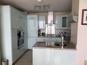 Johns Seafront Apartment - B5