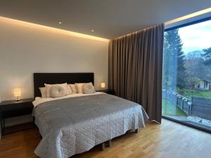 Enastående modernt parhus nära Stockholm City