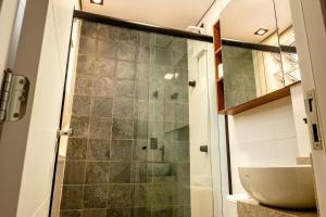 Frente a praia Embaré| Vaga + Ar Cond+ Lava e Seca