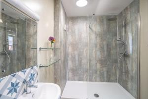 Canute Cottages - Viking Cottage