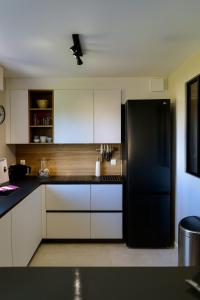 Apartment with a stunning 180 view & private garden 4 guests baby