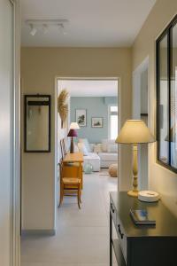 Apartment with a stunning 180 view & private garden 4 guests baby