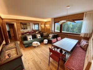 Charming ground floor flat with breathtaking views