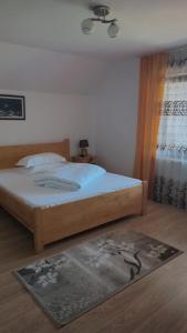 CASA LAVINIA CRASNA GORJ