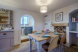 Salty Dogs by Winterton Cottages