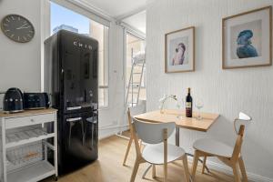 Central CBD Apartment - Flinders St & Fast WiFi!