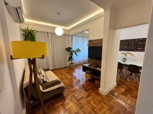 Apto elegante e arejado Copacabana, seg 24 h