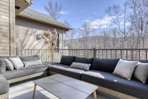 Luxury Mont-Tremblant Retreat Near Village - The Apex at Verbier