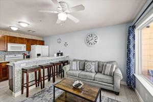 Seashell Retreat - Beachfront Condo with Pools and Cabanas