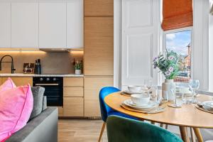 The Chester Nook - Handbridge Home with Parking