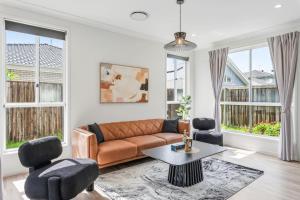 Modern Family Home in Peaceful Pallara 4BR Comfort