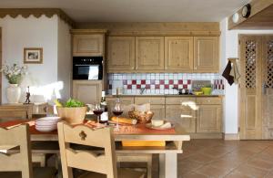 One-Bedroom Apartment (4 Adults) with Spa Access room in CGH Résidences & Spas Le Hameau Du Beaufortain