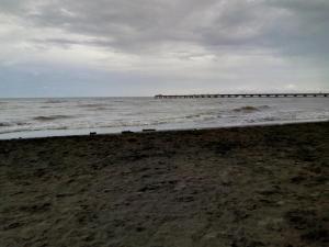 A pasos del mar y centro de Puerto Colombia