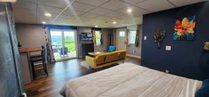 Morabeza - A Tropical Seneca Haven