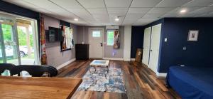 Morabeza - A Tropical Seneca Haven