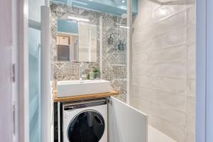 Premium Ocean View Studio, Balcony & Pool